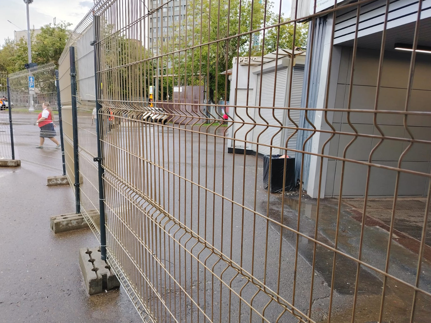 Временные ограждения установлены на станции Московского центрального диаметра